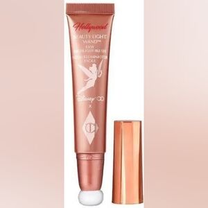 Charlotte Tilbury Disney Beauty Light Wand in Pink